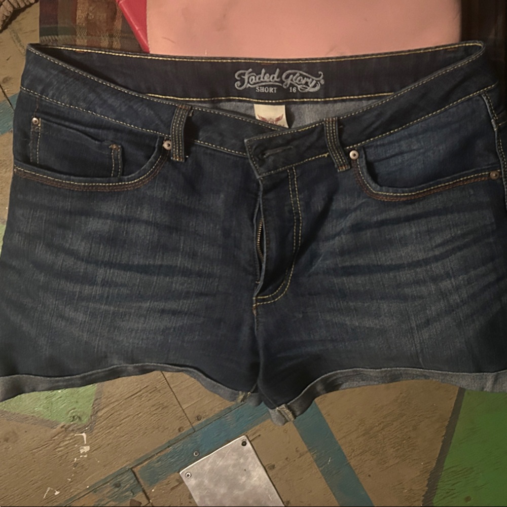 “ VINTAGE” Faded Glory Dark Blue Denim Shorts.      Extremely rare.